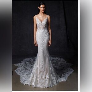 Enzoani Olivia nude/white wedding dress. Street size 2.